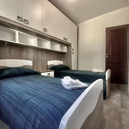 Santarosa Apartment *